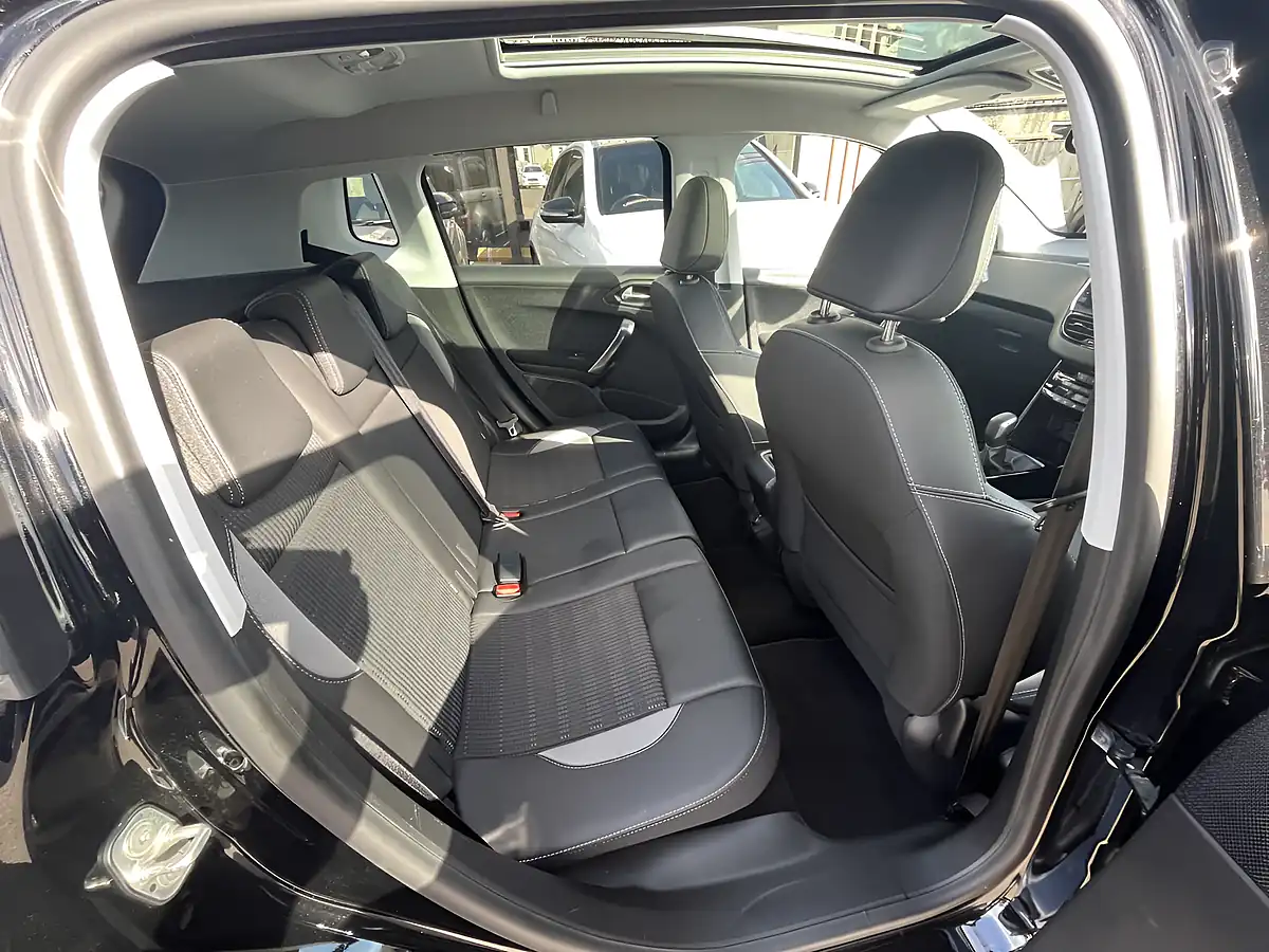Used 2016 Peugeot 2008 Allure Nera Black - Interior and Exterior details 19
