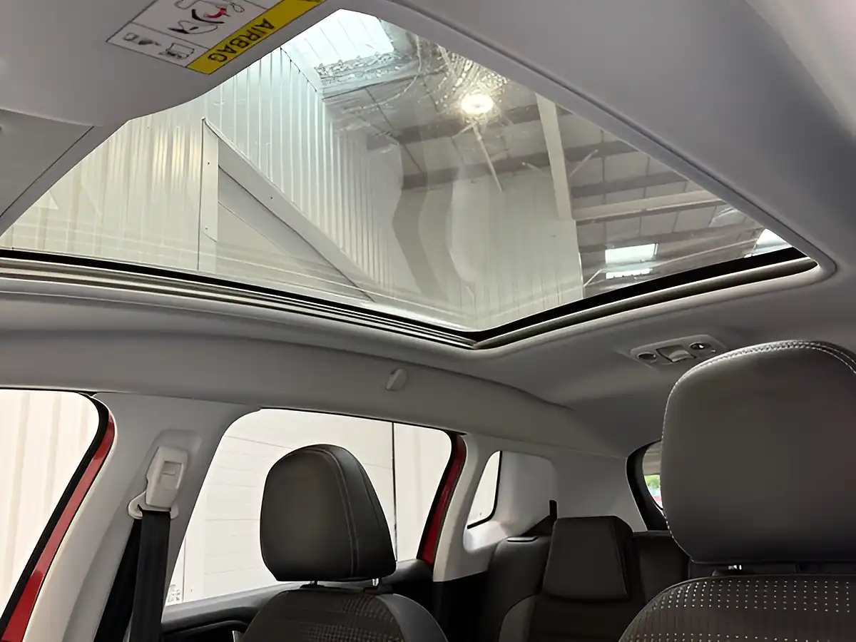 Used 2016 Peugeot 2008 Allure Red - Interior and Exterior details 16