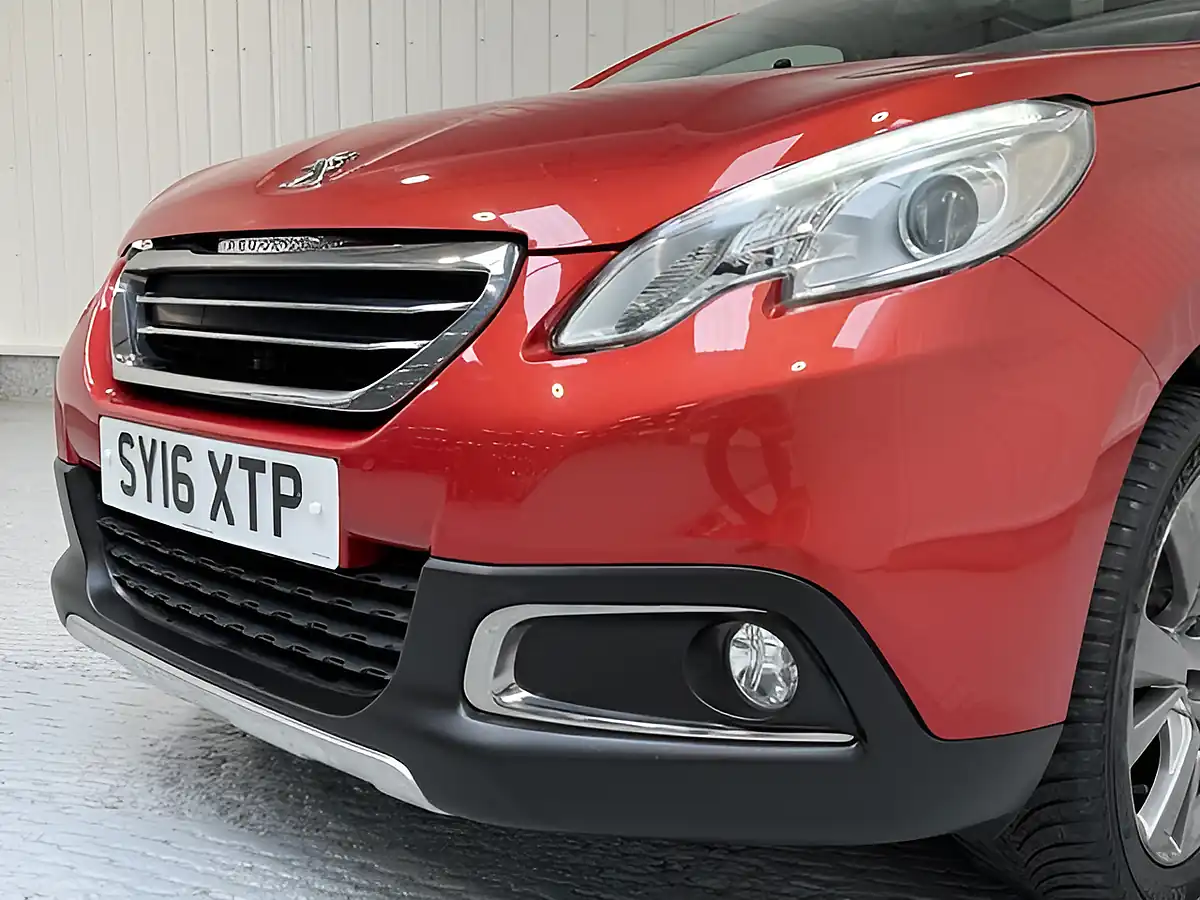 Used 2016 Peugeot 2008 Allure Red - Interior and Exterior details 9