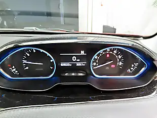 Used 2016 Peugeot 2008 Allure Red - Interior and Exterior details 8