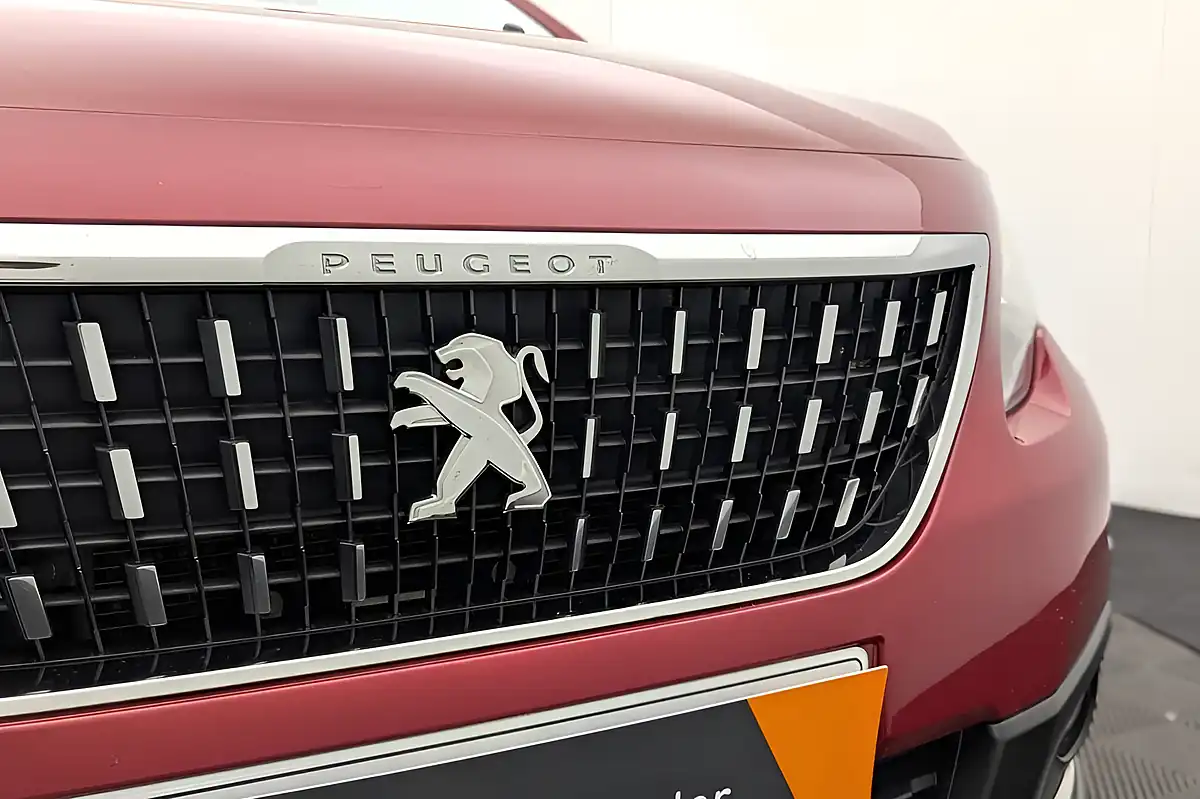 Used 2016 Peugeot 2008 Allure Red - Interior and Exterior details 17