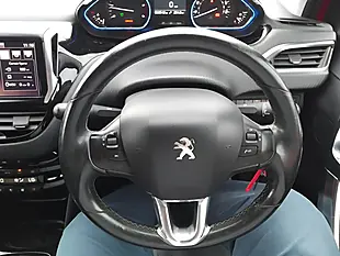 Used 2016 Peugeot 2008 Allure Red - Interior and Exterior details 20