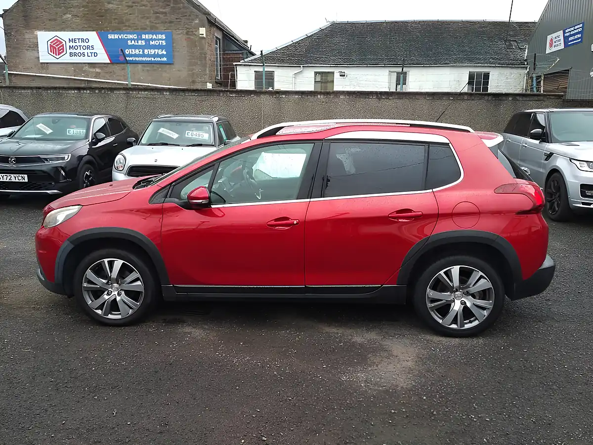 Used 2016 Peugeot 2008 Allure Red - Interior and Exterior details 3