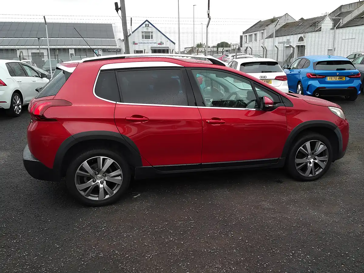 Used 2016 Peugeot 2008 Allure Red - Interior and Exterior details 7
