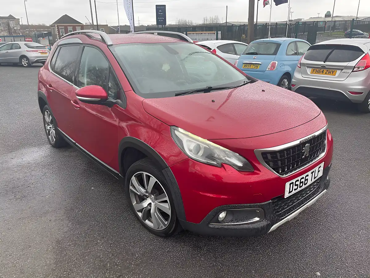 Used 2016 Peugeot 2008 Allure Red - Front View