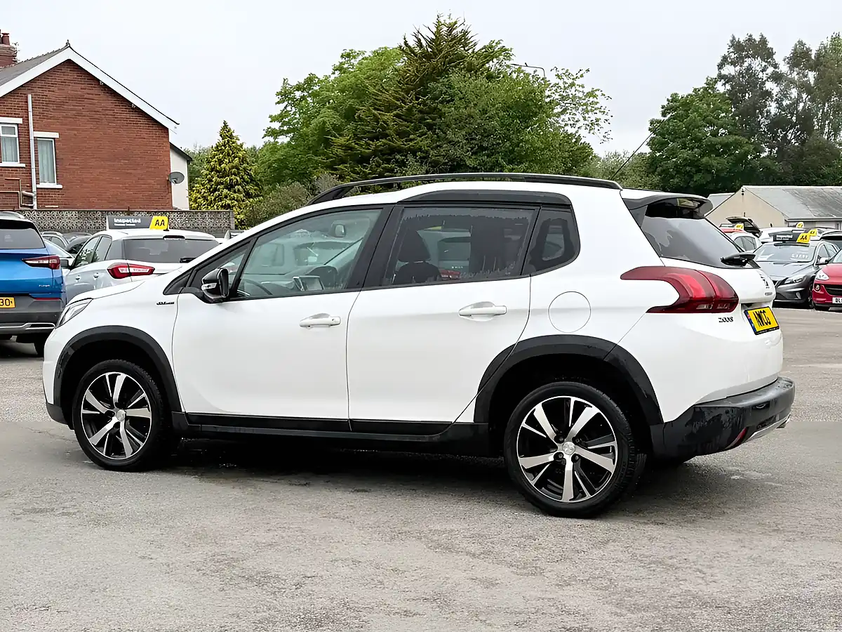 Used 2016 Peugeot 2008 GT Line White - Interior and Exterior details 10