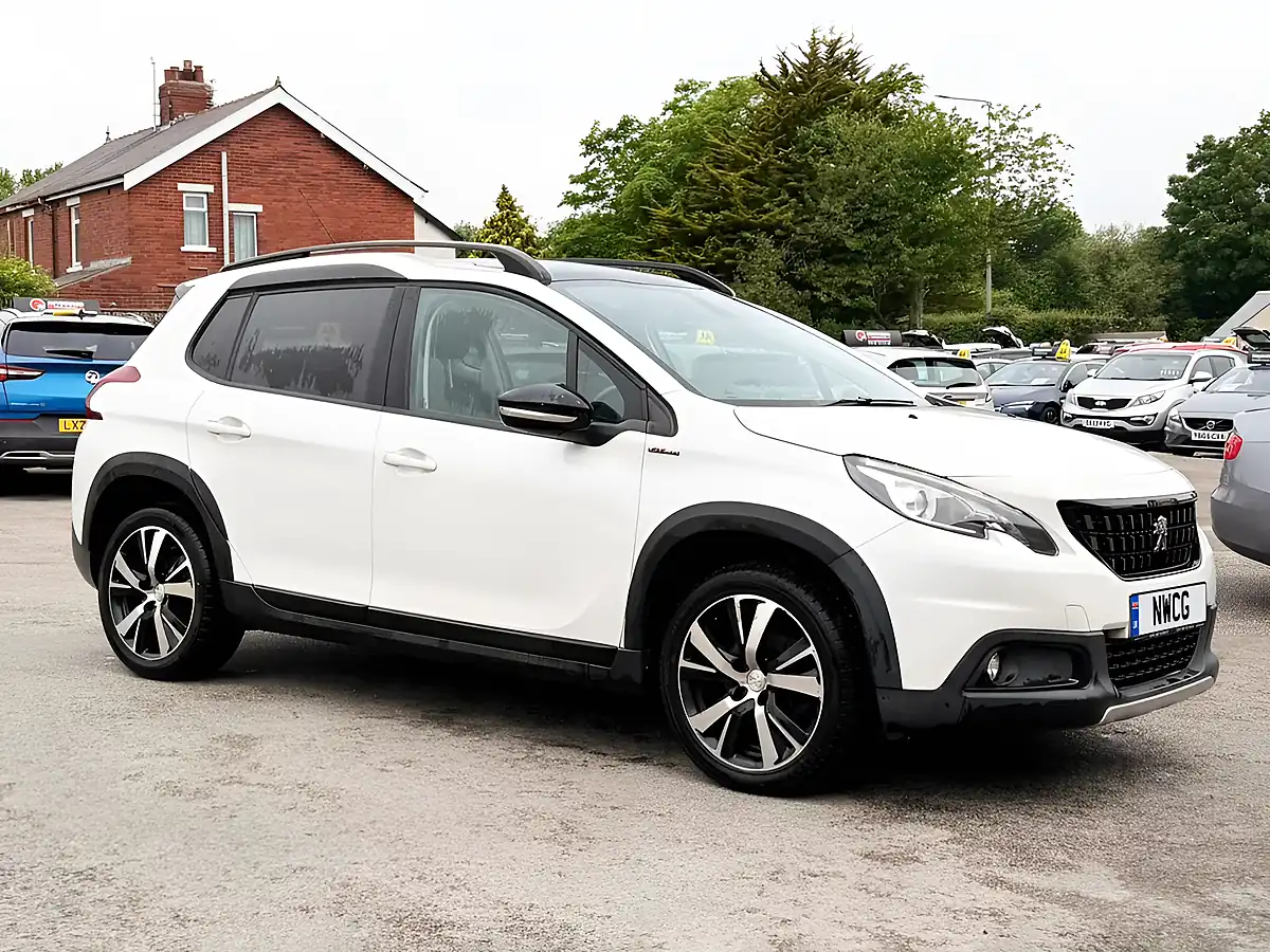 Used 2016 Peugeot 2008 GT Line White - Interior and Exterior details 4