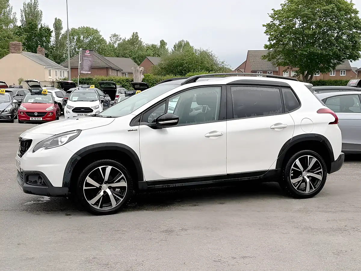 Used 2016 Peugeot 2008 GT Line White - Interior and Exterior details 9