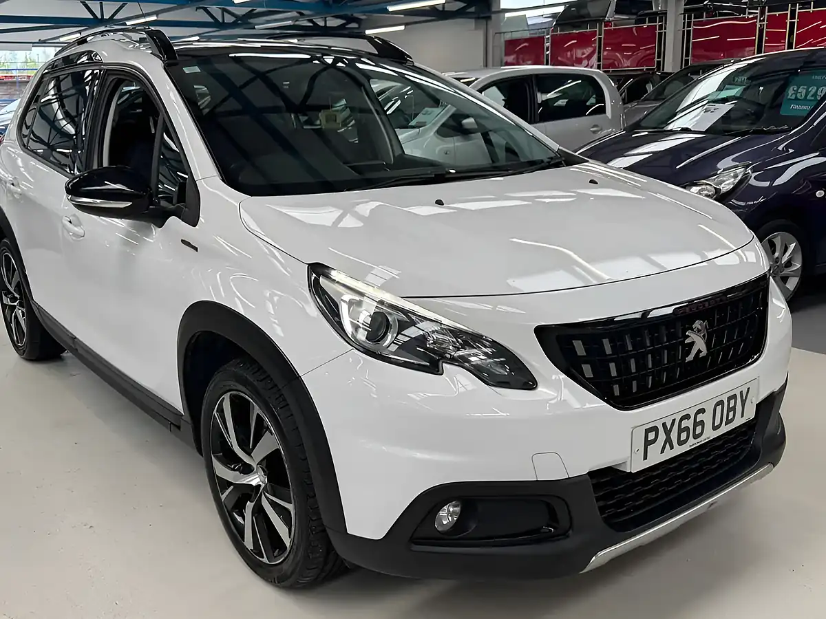 Used 2016 Peugeot 2008 GT Line White - Front View