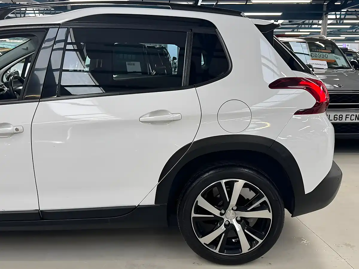 Used 2016 Peugeot 2008 GT Line White - Interior and Exterior details 5