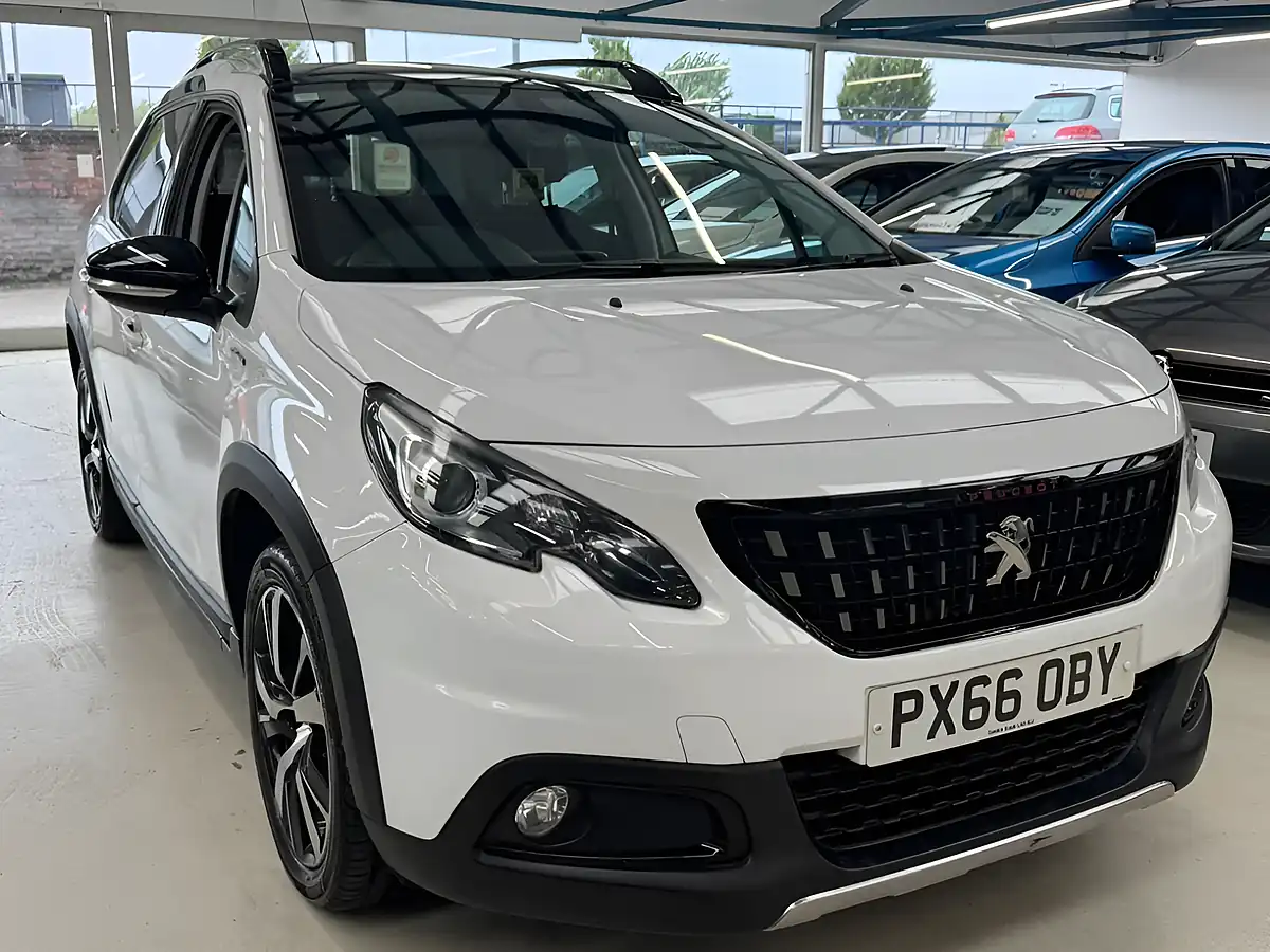 Used 2016 Peugeot 2008 GT Line White - Interior and Exterior details 8