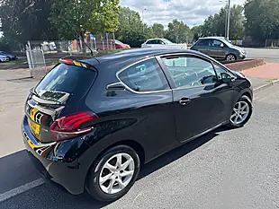 Used 2016 Peugeot 208 Active Black - Interior and Exterior details 3
