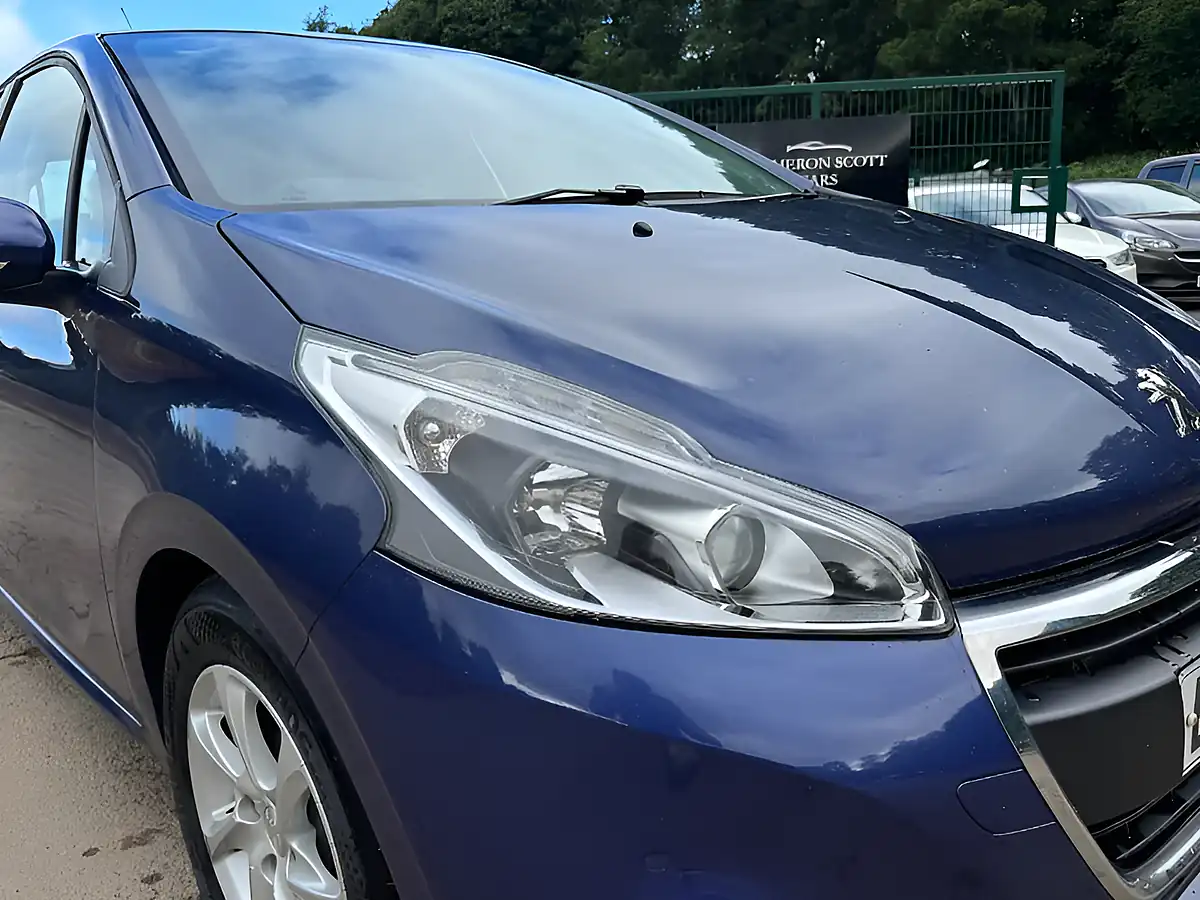 Used 2016 Peugeot 208 Active Blue - Interior and Exterior details 11