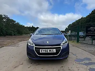 Used 2016 Peugeot 208 Active Blue - Interior and Exterior details 3