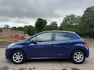 Used 2016 Peugeot 208 Active Blue - Interior and Exterior details 5