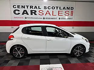 Used 2016 Peugeot 208 Active Design Lime White - Interior and Exterior details 10