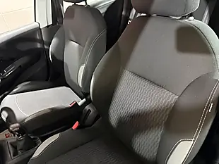 Used 2016 Peugeot 208 Active Design Lime White - Interior and Exterior details 18