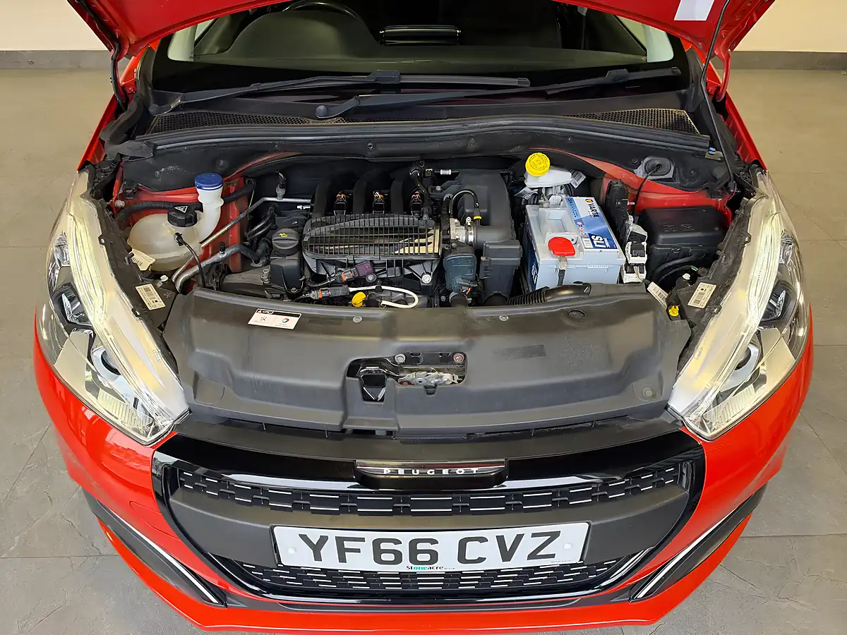 Used 2016 Peugeot 208 Active Design Menthol Orange - Interior and Exterior details 17