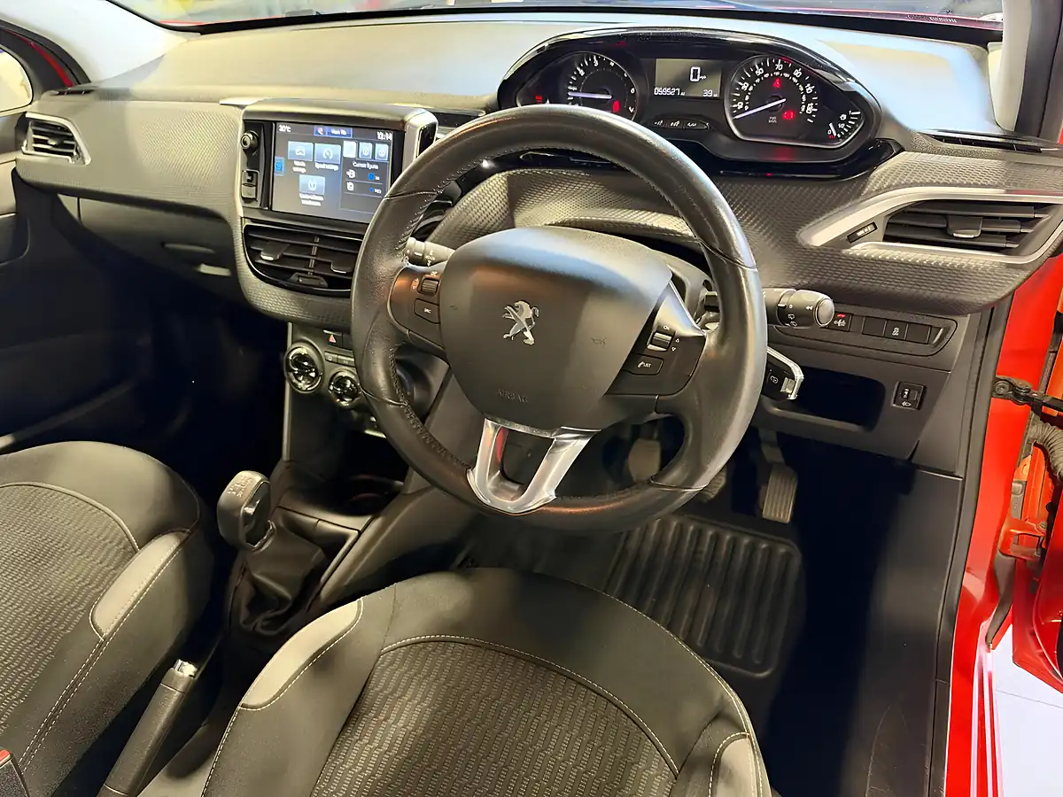 Used 2016 Peugeot 208 Active Design Menthol Orange - Interior and Exterior details 9