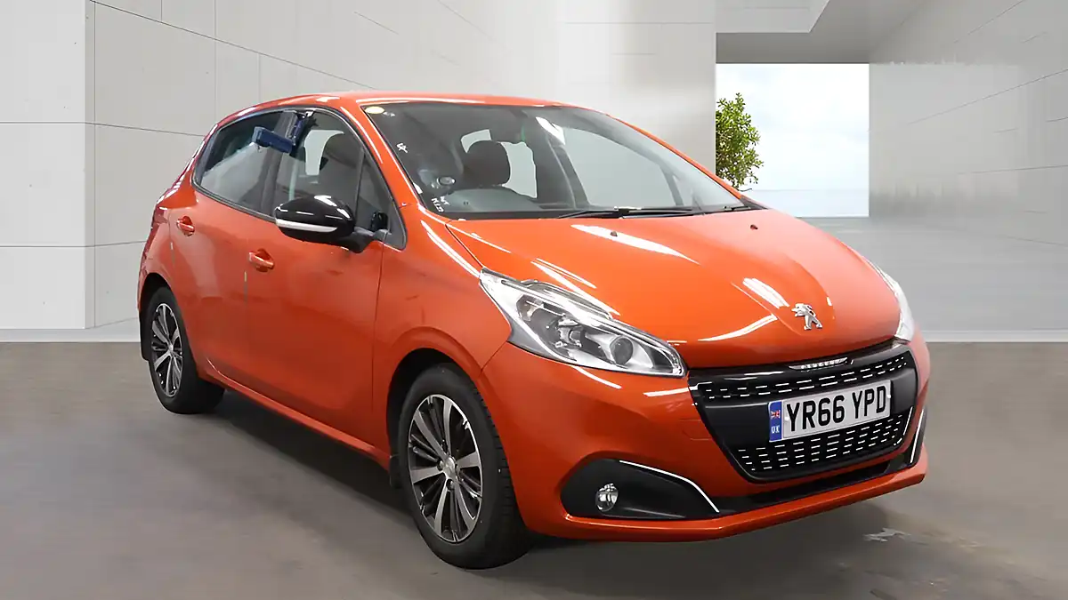 Used 2016 Peugeot 208 Active Design Menthol Orange Orange - Interior and Exterior details 13