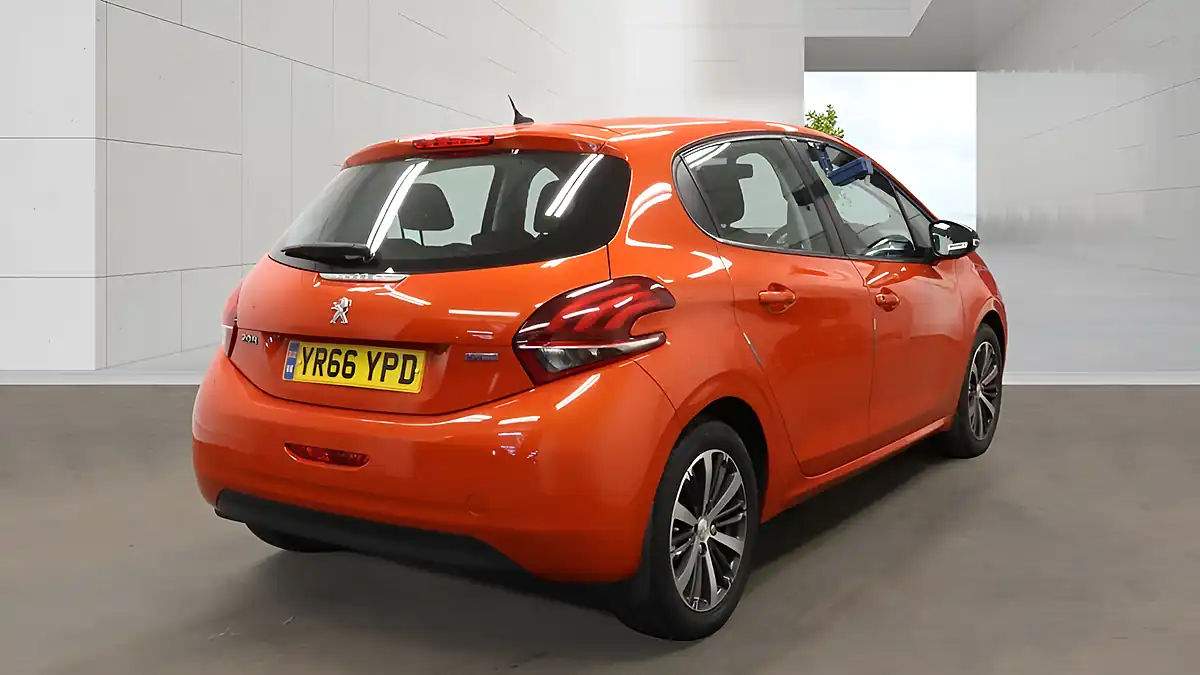 Used 2016 Peugeot 208 Active Design Menthol Orange Orange - Interior and Exterior details 14