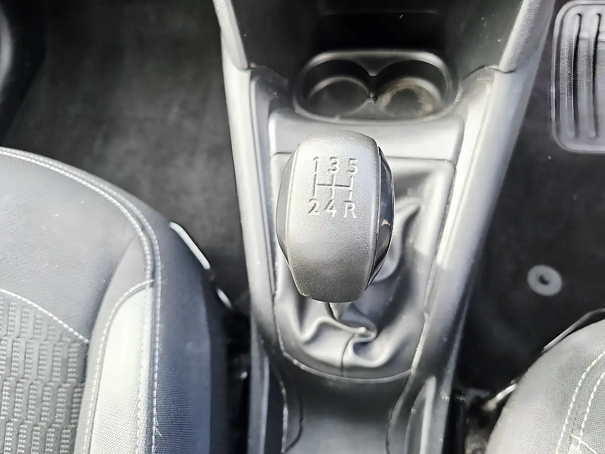 Used 2016 Peugeot 208 Active Grey - Interior and Exterior details 10