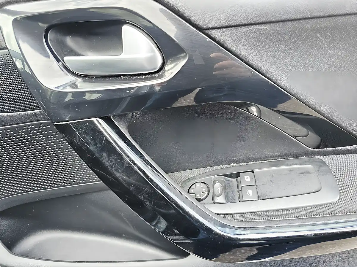Used 2016 Peugeot 208 Active Grey - Interior and Exterior details 14