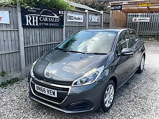 Used 2016 Peugeot 208 Active Grey - Interior and Exterior details 15