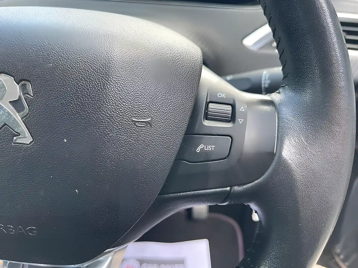 Used 2016 Peugeot 208 Active Grey - Interior and Exterior details 17