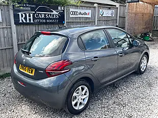 Used 2016 Peugeot 208 Active Grey - Interior and Exterior details 9