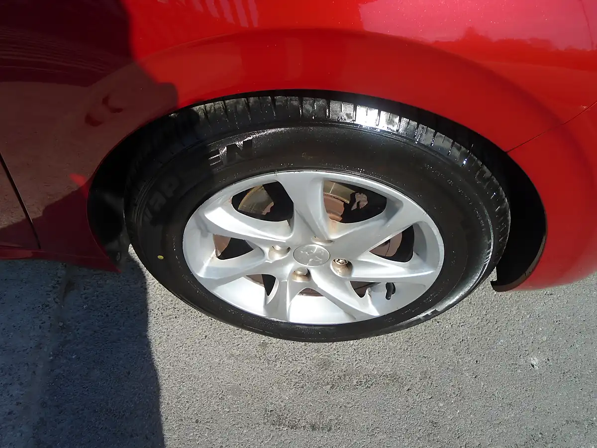 Used 2016 Peugeot 208 Active Red - Interior and Exterior details 5