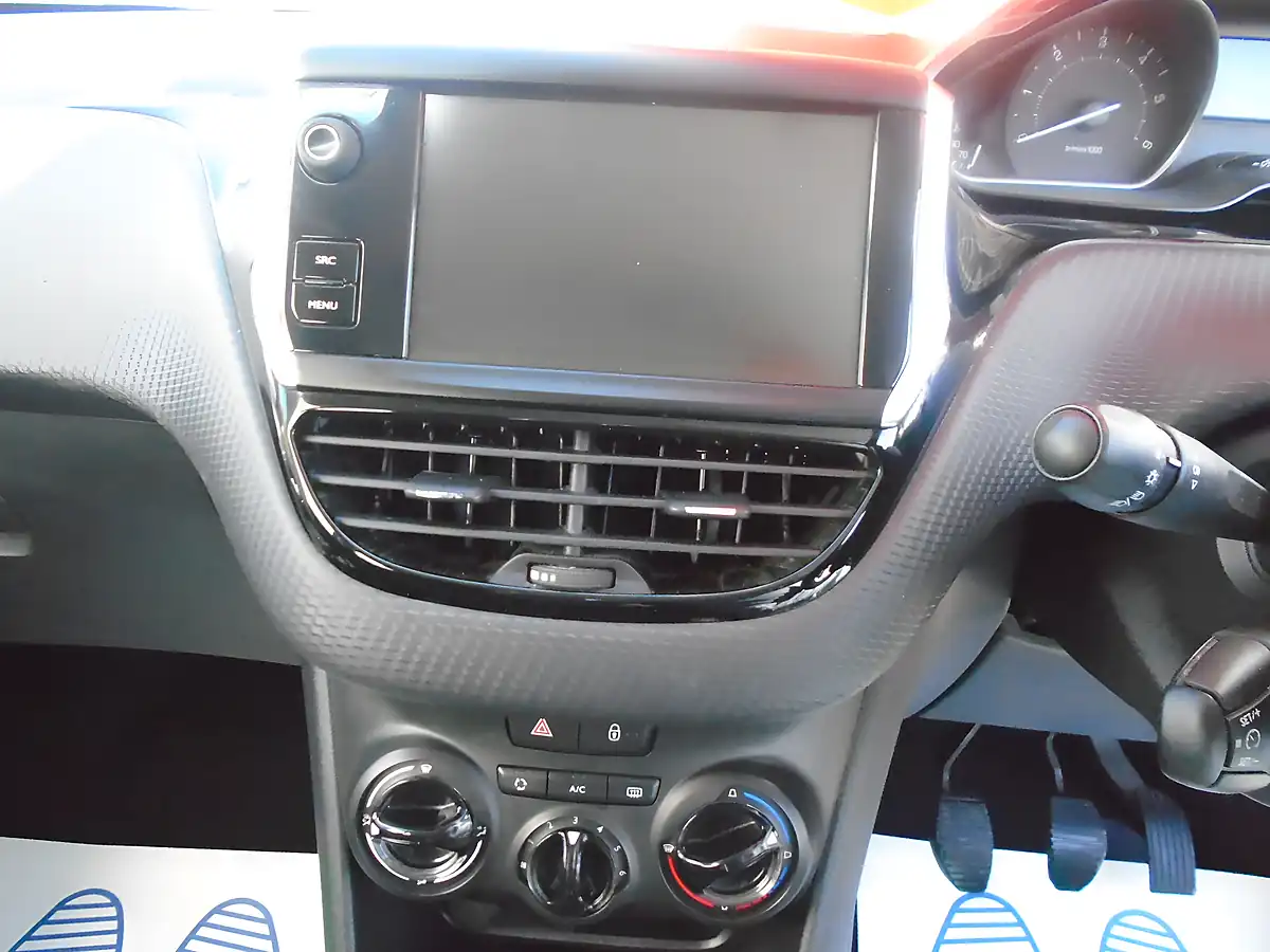Used 2016 Peugeot 208 Active Red - Interior and Exterior details 9