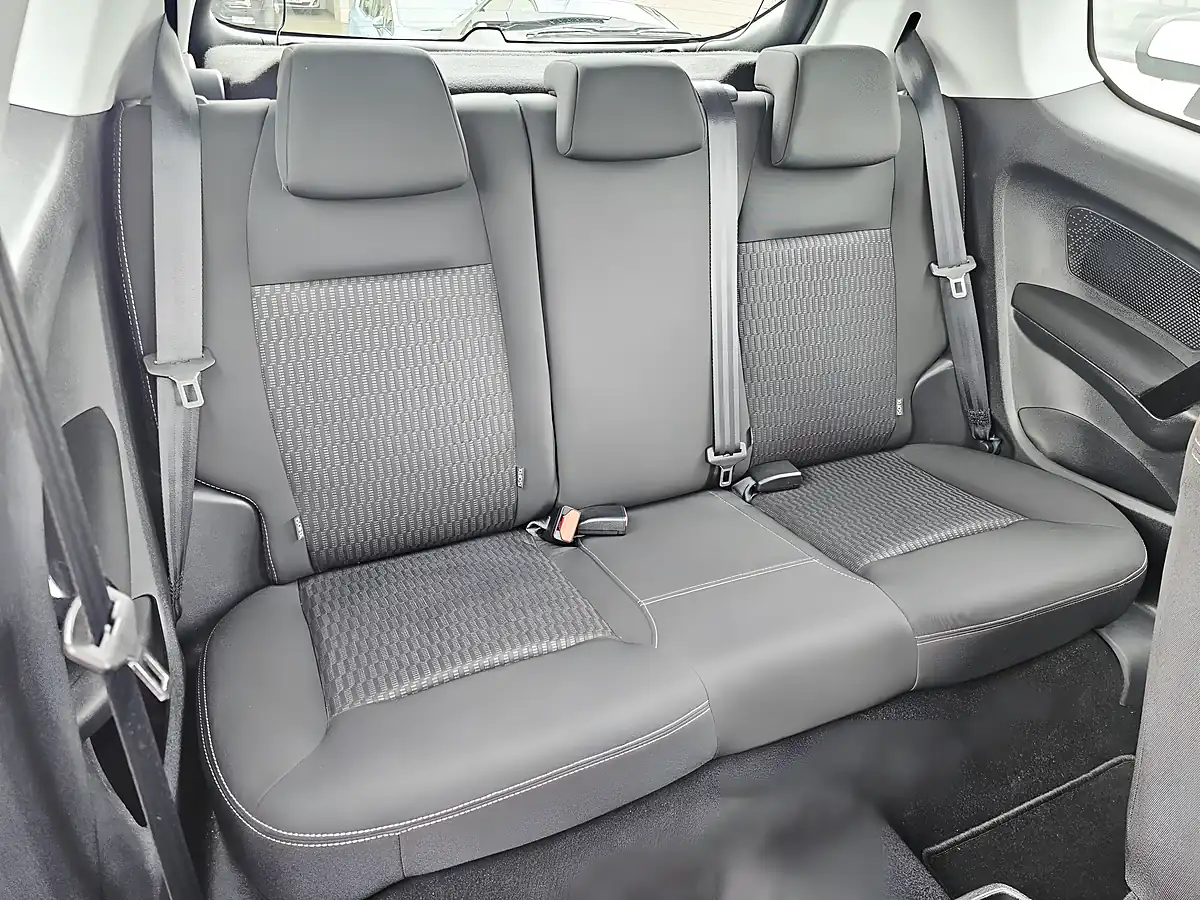 Used 2016 Peugeot 208 Active Silver - Interior and Exterior details 8