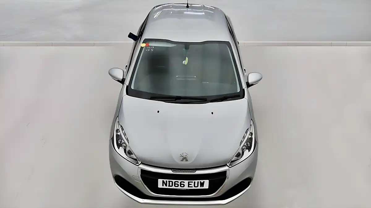 Used 2016 Peugeot 208 Active Silver - Interior and Exterior details 2