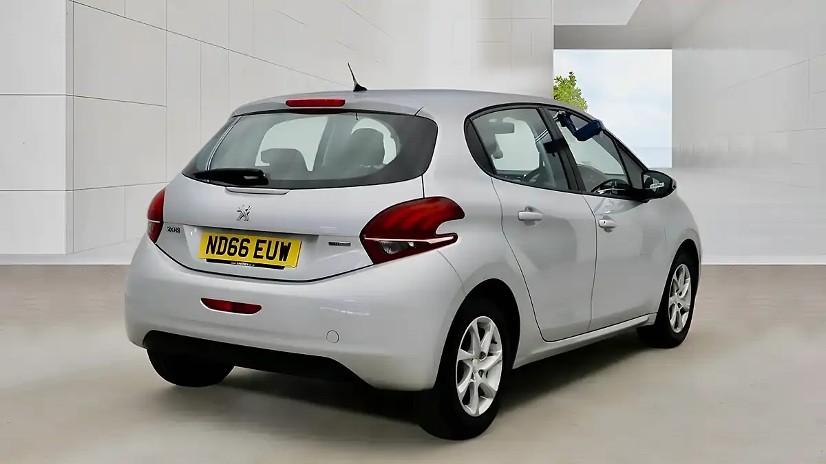 Used 2016 Peugeot 208 Active Silver - Interior and Exterior details 8