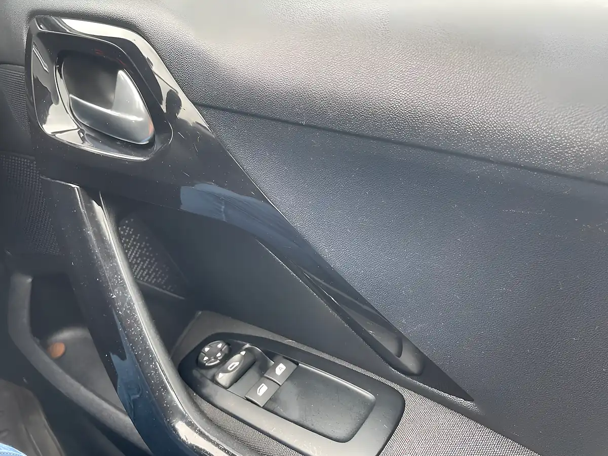Used 2016 Peugeot 208 Active Silver - Interior and Exterior details 18