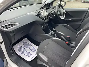 Used 2016 Peugeot 208 Active White - Interior and Exterior details 12