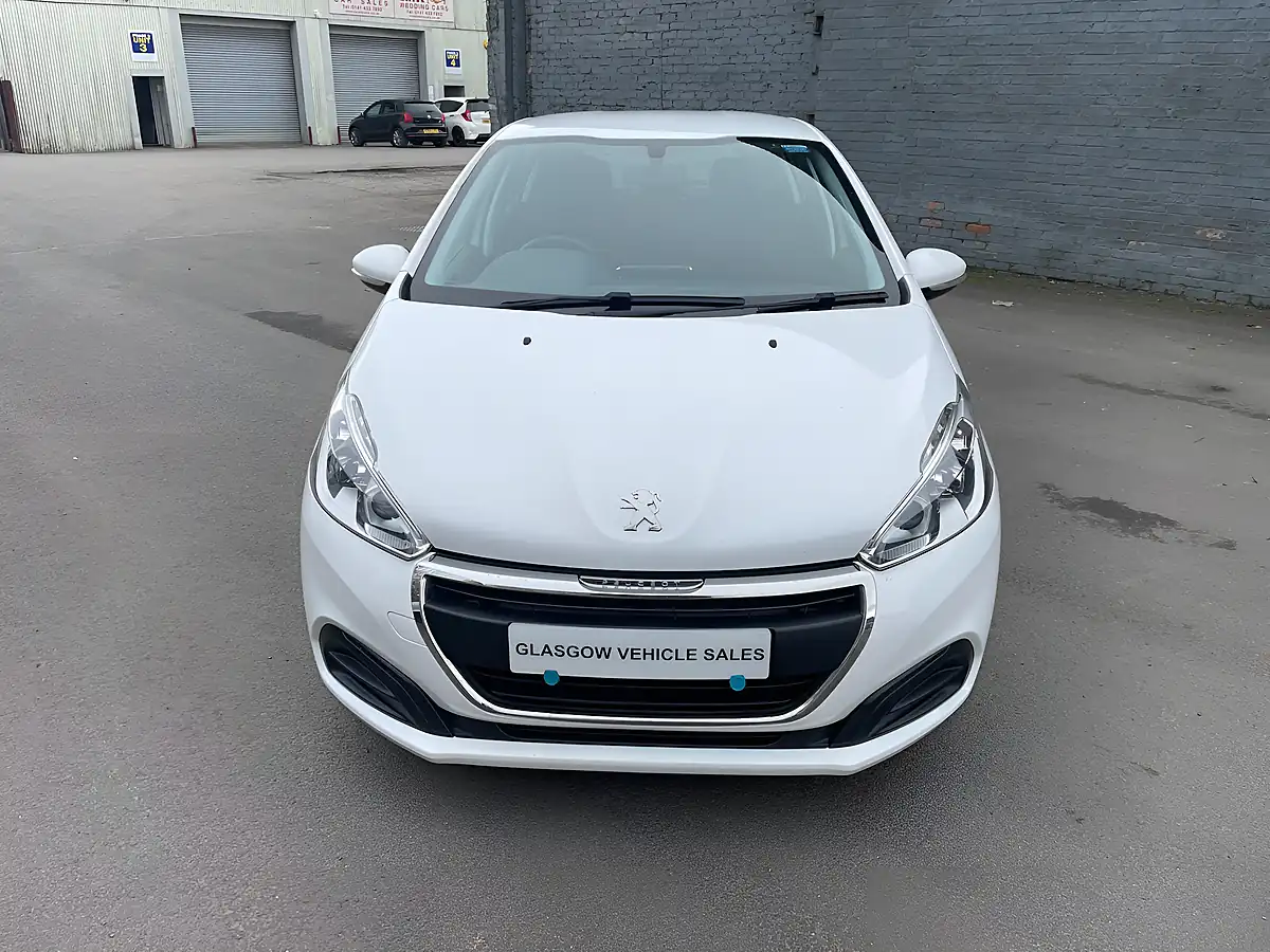 Used 2016 Peugeot 208 Active White - Interior and Exterior details 2