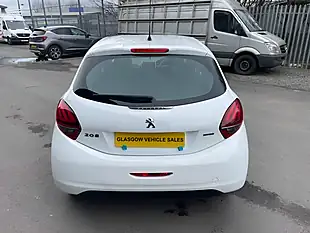 Used 2016 Peugeot 208 Active White - Interior and Exterior details 5