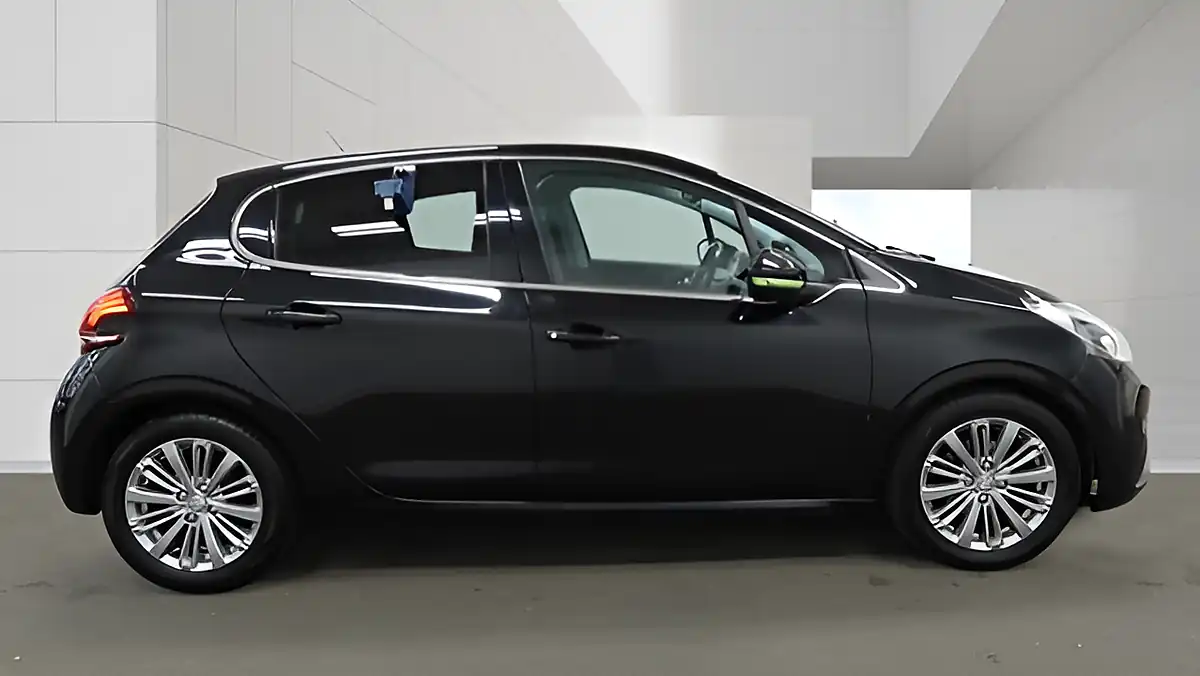Used 2016 Peugeot 208 Allure Black Black - Interior and Exterior details 9