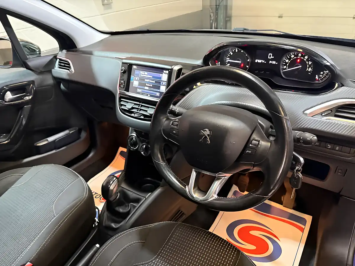 Used 2016 Peugeot 208 Allure Blue - Interior and Exterior details 14
