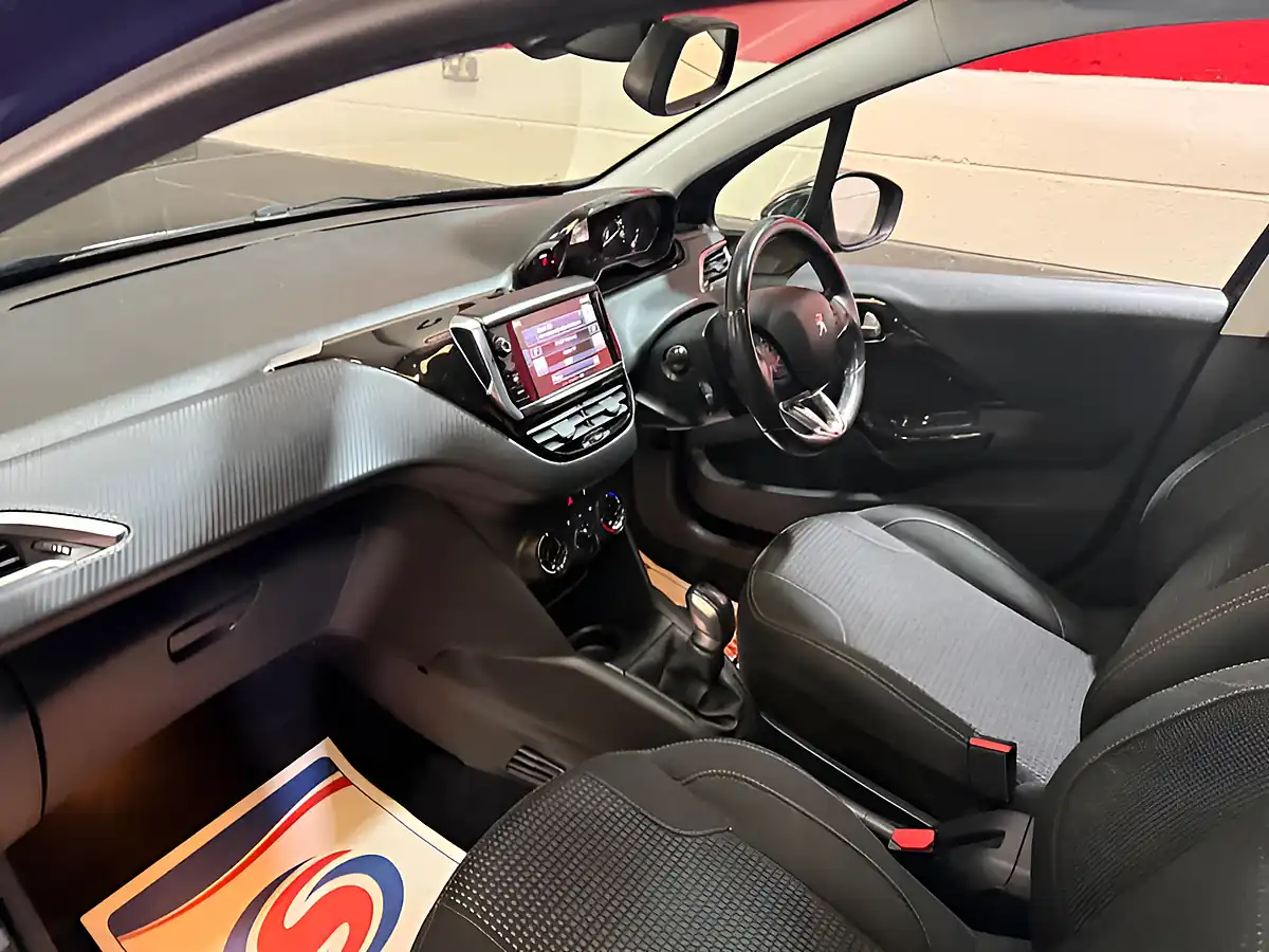 Used 2016 Peugeot 208 Allure Blue - Interior and Exterior details 15