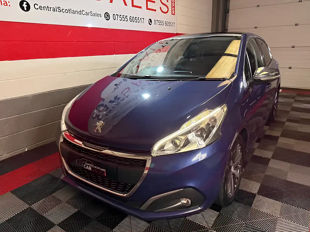 Used 2016 Peugeot 208 Allure Blue - Interior and Exterior details 6