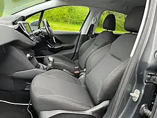 Used 2016 Peugeot 208 Allure Grey - Interior and Exterior details 7