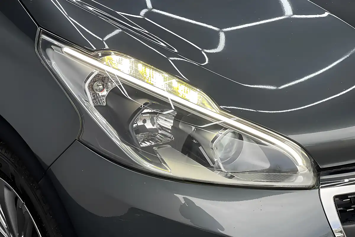 Used 2016 Peugeot 208 Allure Grey - Interior and Exterior details 10