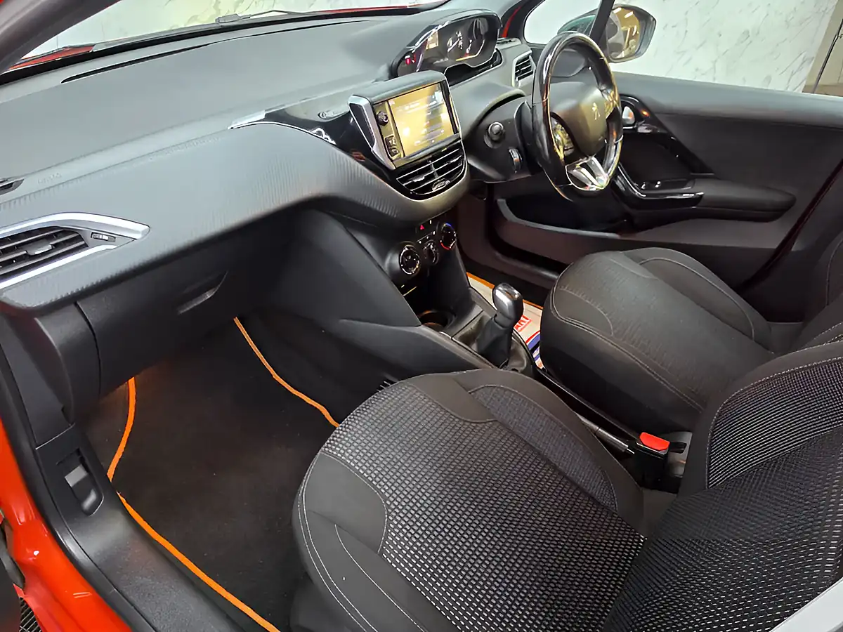 Used 2016 Peugeot 208 Allure Orange - Interior and Exterior details 13