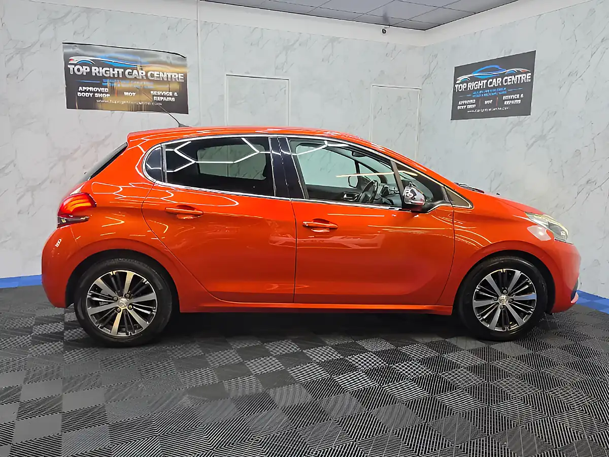 Used 2016 Peugeot 208 Allure Orange - Interior and Exterior details 7