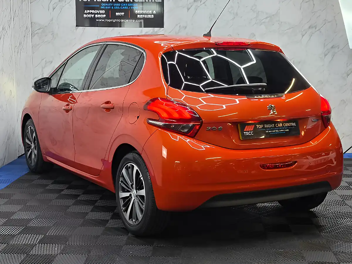 Used 2016 Peugeot 208 Allure Orange - Interior and Exterior details 8