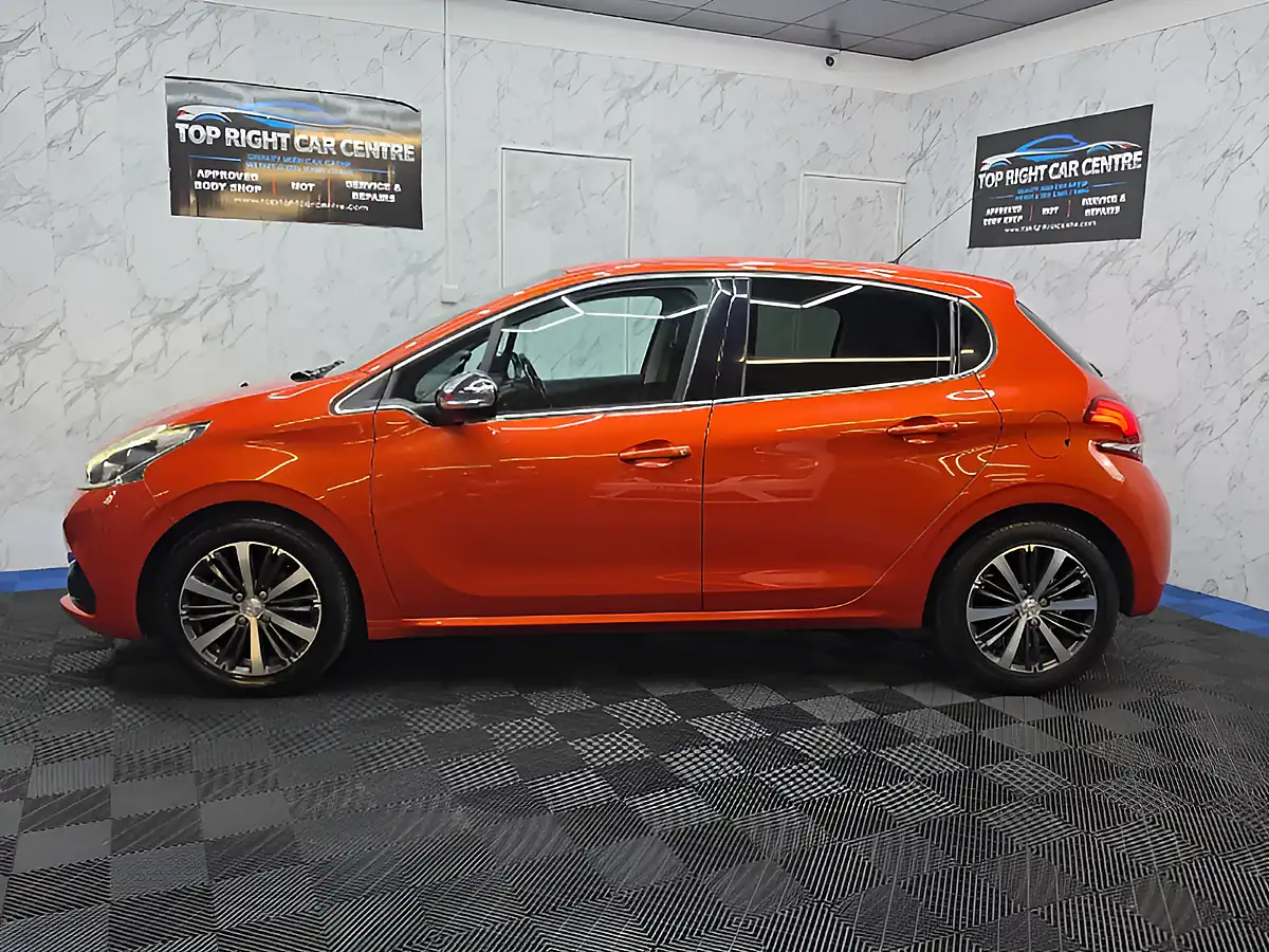 Used 2016 Peugeot 208 Allure Orange - Interior and Exterior details 9