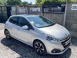 Used 2016 Peugeot 208 Allure Premium Silver - Interior and Exterior details 2